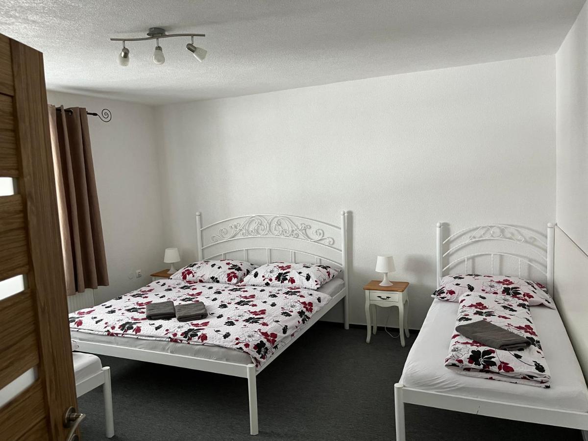 Liptovský Mikuláš A&A Apartmany מראה חיצוני תמונה