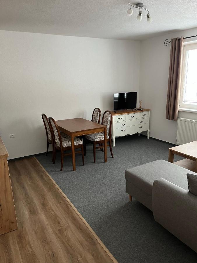 Liptovský Mikuláš A&A Apartmany מראה חיצוני תמונה