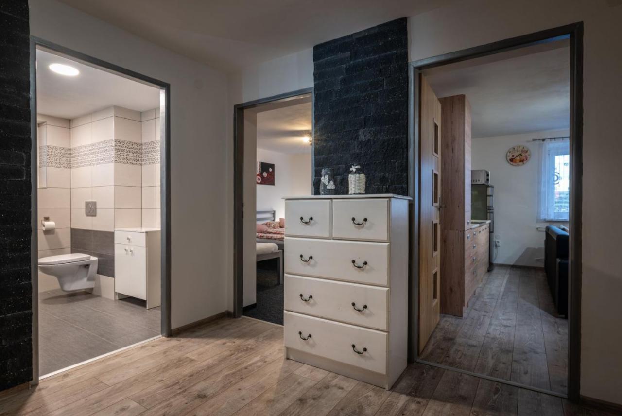 Liptovský Mikuláš A&A Apartmany מראה חיצוני תמונה