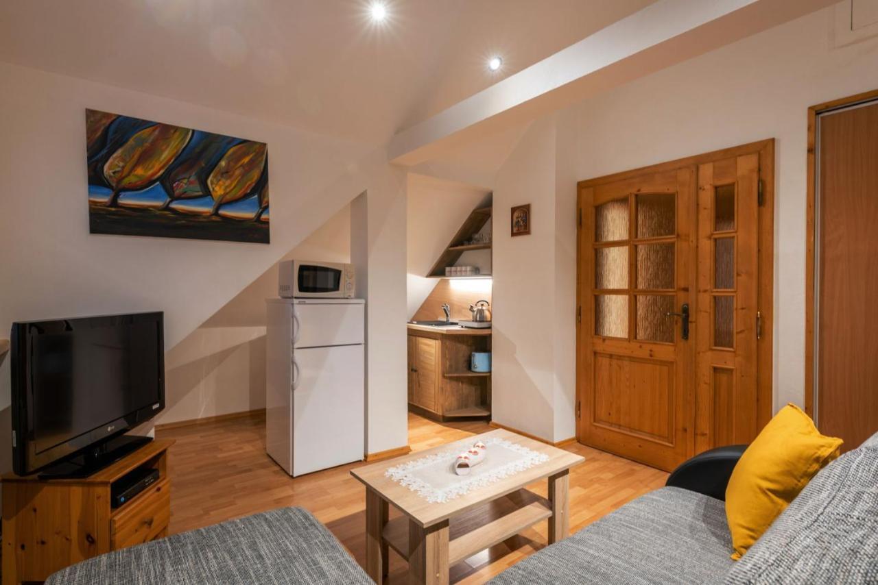 Liptovský Mikuláš A&A Apartmany מראה חיצוני תמונה